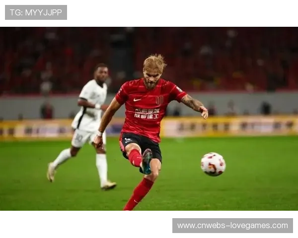 成都蓉城外援莱切特加盟深圳新鹏城，签约两年