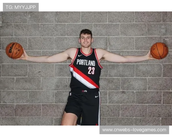 克林根20+19统治内线，开拓者新秀崭露头角