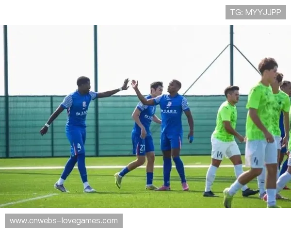 冬训热身赛全景扫描:各队海外拉练展现不同备战状态 冬训热身赛全景扫描:各队海外拉练展现不同备战状态